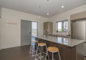 Sunset Retreat - Matarangi Holiday Home