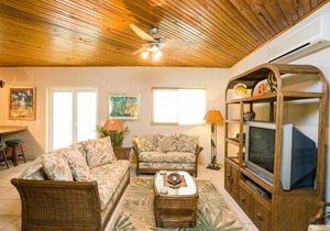 Sunset Villas 7B
