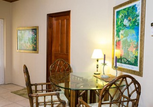Sunset Villas 7B