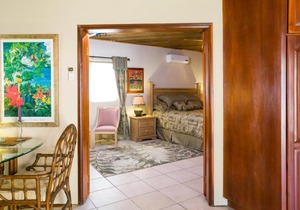 Sunset Villas 7B