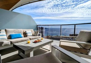SUNSET WAVES luxury apartment