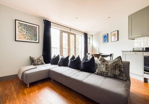 Sunshine In My Mood – 2 Bedroom Flat in Battersea