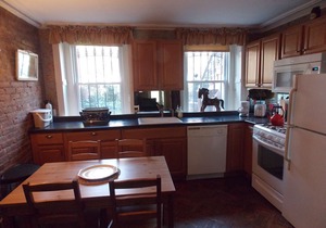 Super Convenient Carroll Gardens Apartment with Private Entrance 1 Block F Train