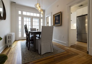 Superb location, garage parking included