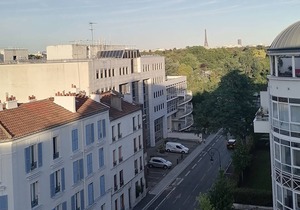 Superb STUDIO (28m2) with terrace / EIFFEL TOWER / PUTEAUX view