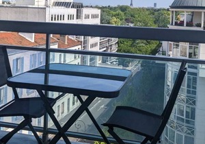 Superb STUDIO (28m2) with terrace / EIFFEL TOWER / PUTEAUX view