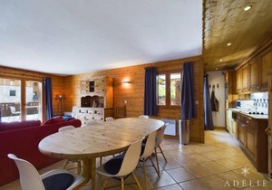 Superbe 4 pièces à Montvalezan avec terrasse SE, proche pistes et commerces, parking inclus - FR-1-398-534