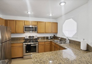 Superhost 5 Star ⭐️ Service Spacious 1 Bedroom