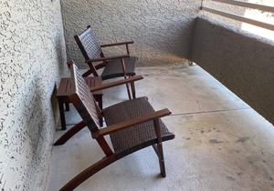 Superhost 5 Star ⭐️ Service 2 Bedroom Apartment with Vaulted Ceilings