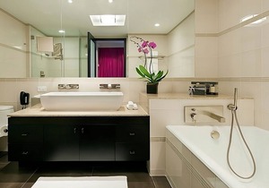 Superior 2 Queens at Royalton Park Avenue