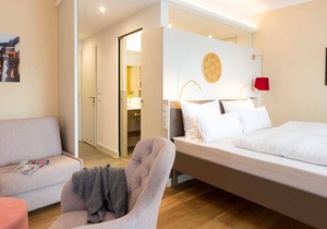Superior Double Room - Emich's Hotel