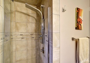 Superior Room With Shared Bathroom