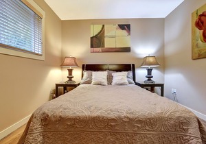 Superior Room With Shared Bathroom