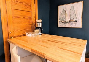 Superior Suite w/Jacuzzi & Sauna