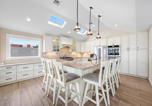 SURF CITY BEACH BLOCK DREAM VACATION OR PERFECT FOR SMALL WEDDINGS!