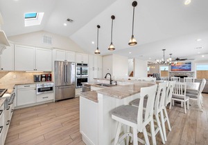 SURF CITY BEACH BLOCK DREAM VACATION OR PERFECT FOR SMALL WEDDINGS!