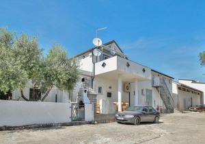SUZY house with apartments / Suzy3 APARTMENT