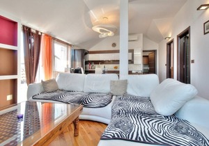 SUZY house with apartments / Suzy3 APARTMENT