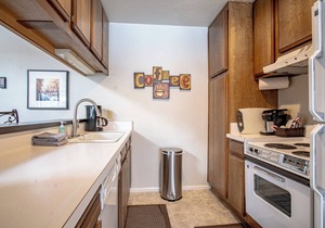 SV116 - Walk to Lifts & Town - Hot Tub & Pool