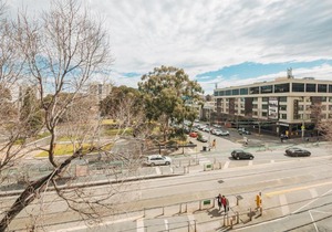 Swanston St Apt UniMelb