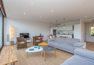 T-5 TAMARIU 8PAX - Four Bedroom House, Sleeps 8