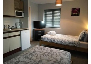 T & J Motel