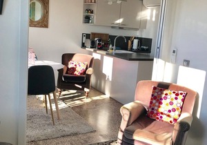 T2 charm ****, sea view, hyper center, 5 mins walk to Palais Festival / Croisette