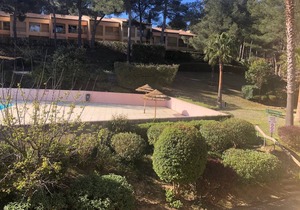T2 Dans un Parc Avec Piscine