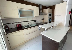 T3 apartment in the city center, port shops and beach on foot for 4