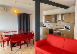 T4 vue mer by Interhome