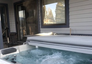 Tahoe Keys W/boat dock & Hot Tub, Sleeps 10