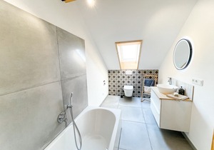 TANTE IDA'S Suite with unique lake and mountain views