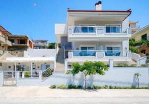 Tarsa's House by the Sea