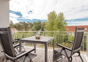 Tasteful Baltic Sea apartment close to the beach with large balcony & whirlpool bath