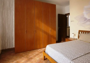 Tastefully furnished 2-room apartment with sea garden and beach