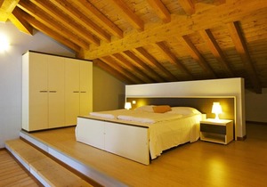 Tastefully furnished apartment in a small residence in a sunny location