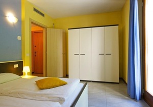 Tastefully furnished apartment in a small residence in a sunny location