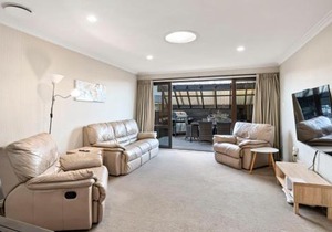 Taupo Escape - Rainbow Point Holiday Home