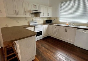 Teke Cottage, TOP NOTCH
