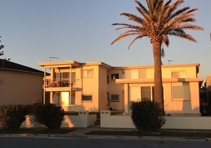 Tennyson Beachfront Unit 3