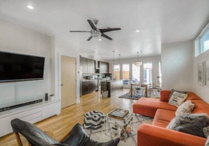 Tennyson St. Luxury Walk Everywhere Sleeps 8!