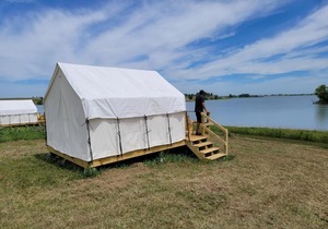 Tentrr State Park Site - Nebraska Sherman SRA - Redwood Lakeview D - Single Camp