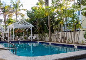 Terrace Condo 1 Pool Condo Relaxing Tropical Pool Deck Close To Beach