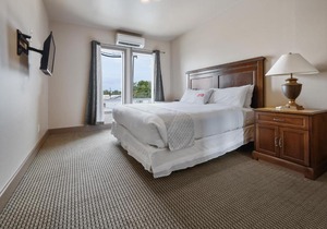 The Alcalde Hotel by OYO
