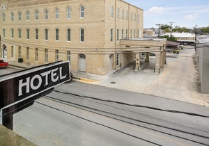 The Alcalde Hotel by OYO