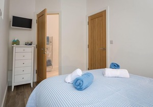 The Apartment, Newcomen Road, DARTMOUTH
