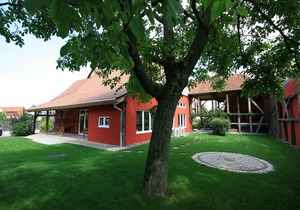 THE AUTHENTICS - THE STABLE - The Domaine d'Autrefois & Spa **** Duplex 6 Pers