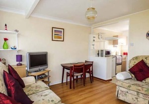 THE BEACH ROAD CHALET PARK, NO. 107, family friendly in Scratby