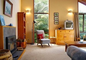 The Beeches - Pukawa Bay Holiday Home