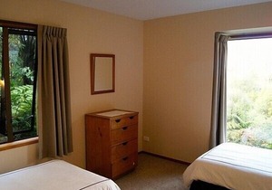 The Beeches - Pukawa Bay Holiday Home, PUKAWA BAY